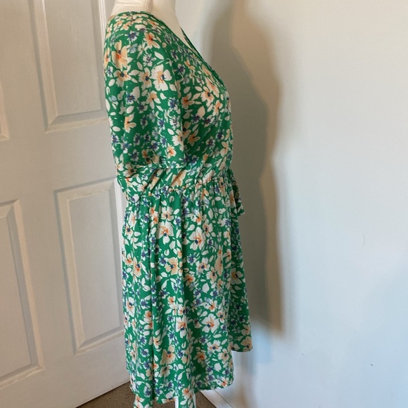 Sienna Sky Green Floral Button Front Dress Size Large - Picture 5 of 6